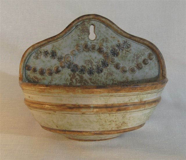 Maxwell Cowlin - wall pot